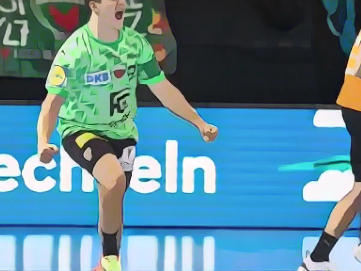 Füchse Berlin win easily against Izvidac with B-Elf