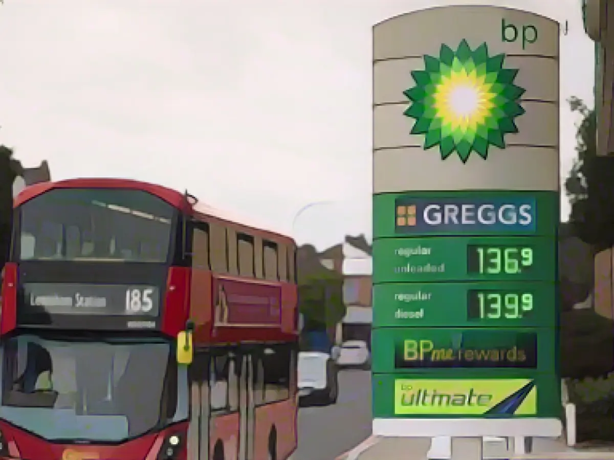 UK to make U-turn on visas for foreign workers