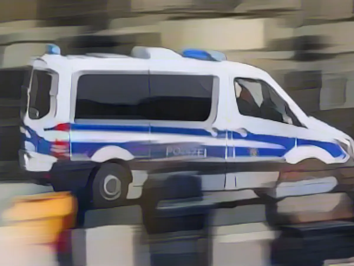 35 cars stolen: Keys from lockers in swimming pools