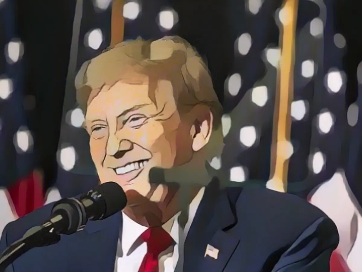 Trump wants to become dictator if re-elected - for one day