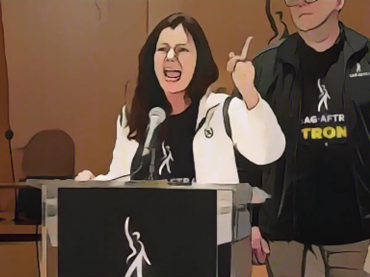 US actors agree contract with studios