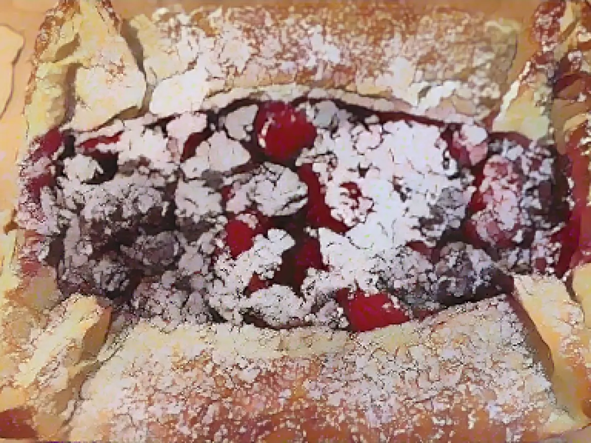 Easy Mixed Berry and Chocolate Tart