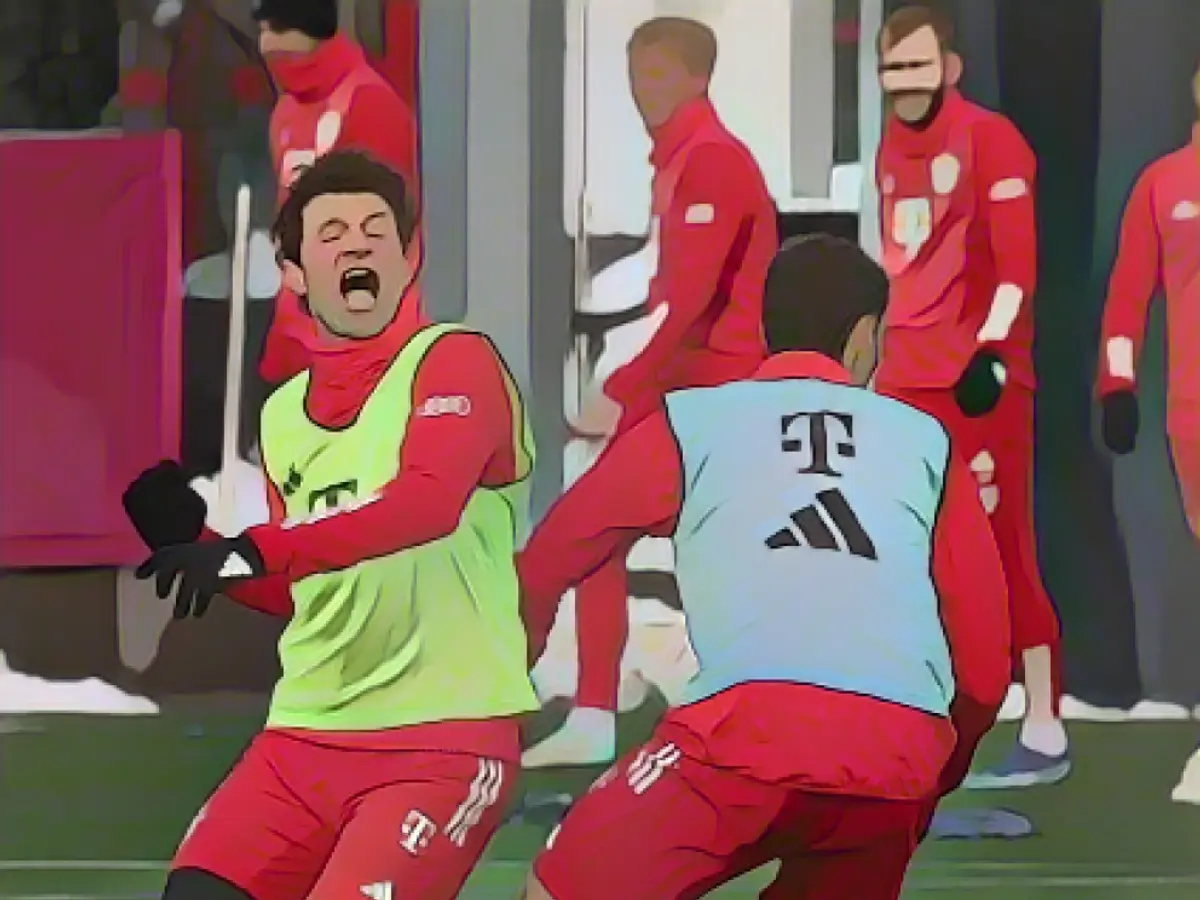 Müller scare in Bayern training