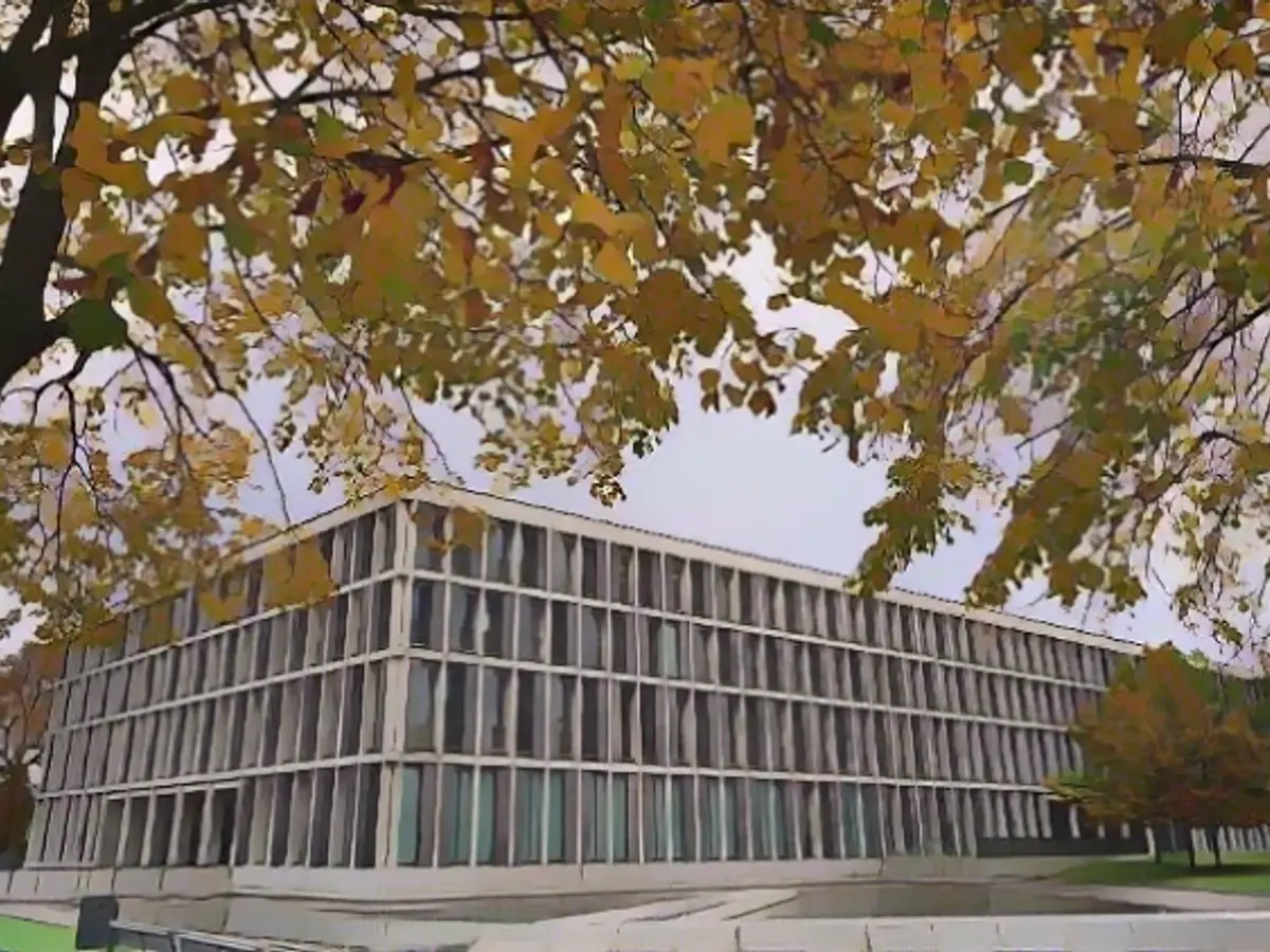 Employees must view roster in their free time