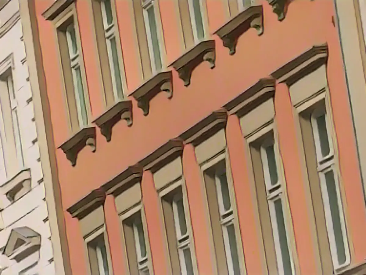 Munich city council approves rent freeze