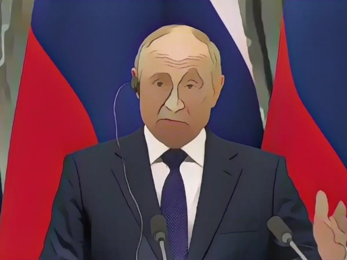 The "Putin Show" is full of trash talk, big tables and almost no progress