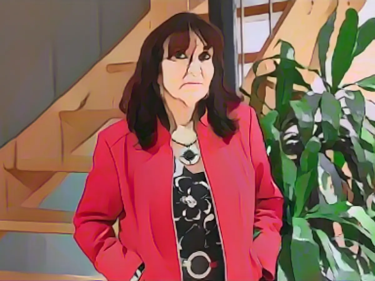 "The elementary school system is on the verge of collapse!"