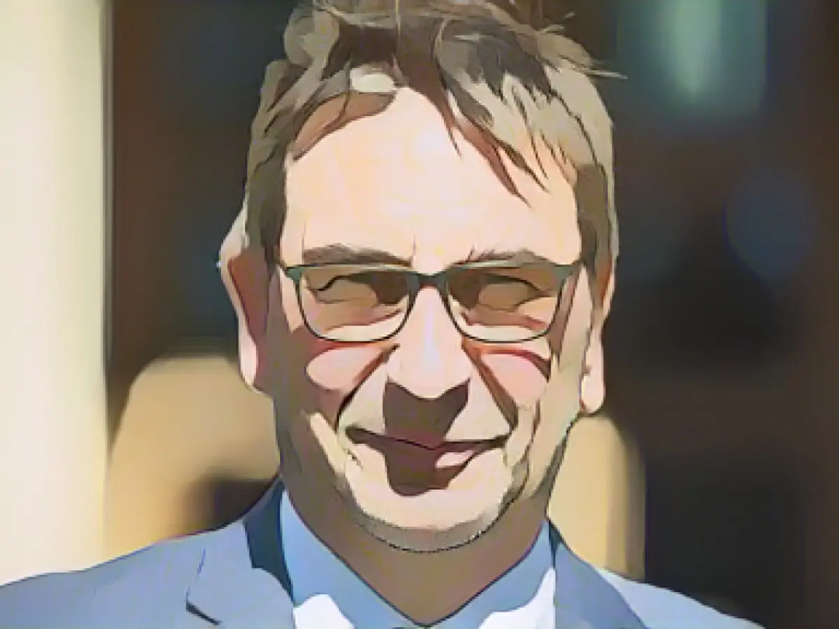 Leading associations in favor of longer terms of office for mayors