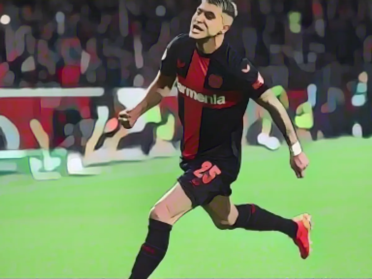 Kick on the heel: Leverkusen's Wirtz out injured