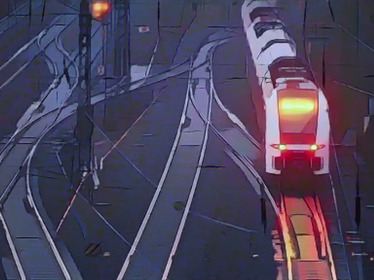 Passenger association calls for longer lead time for warning strikes