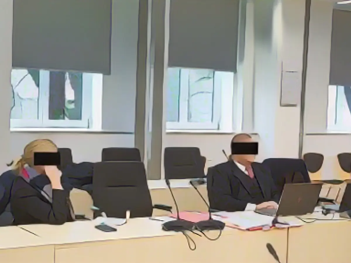 Doctor couple ripped off cash register for half a million euros