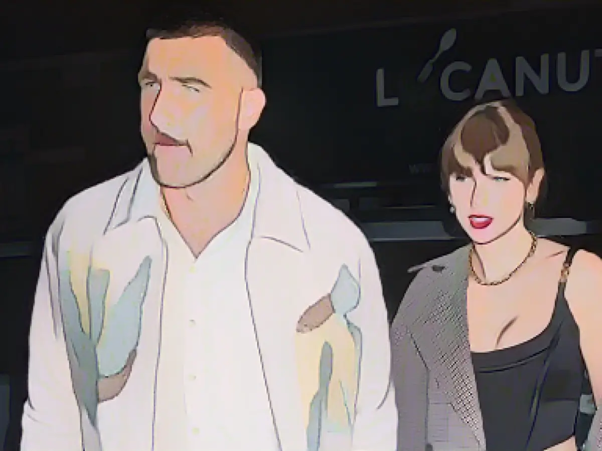 No, Taylor Swift and Travis Kelce weren't "psychotic" enough to publicly "get off to a rocky start" on their first date.