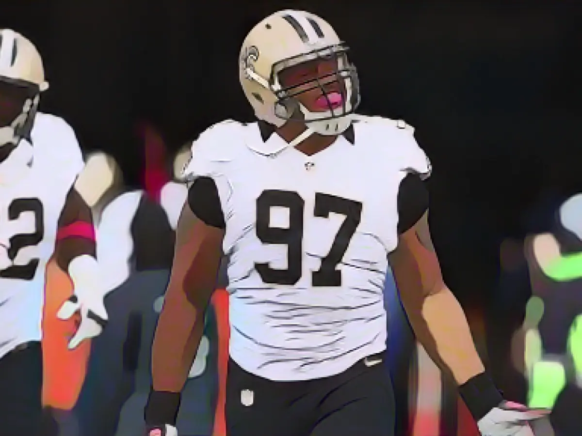 Wrongful death lawsuit filed against former NFL player Glenn Foster, who died after being arrested by police in 2021