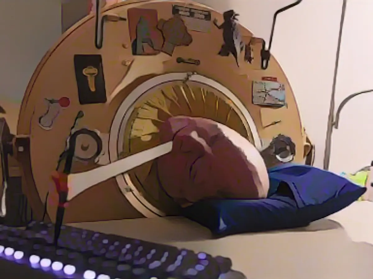 Paul (77) has been living in an iron lung for 71 years