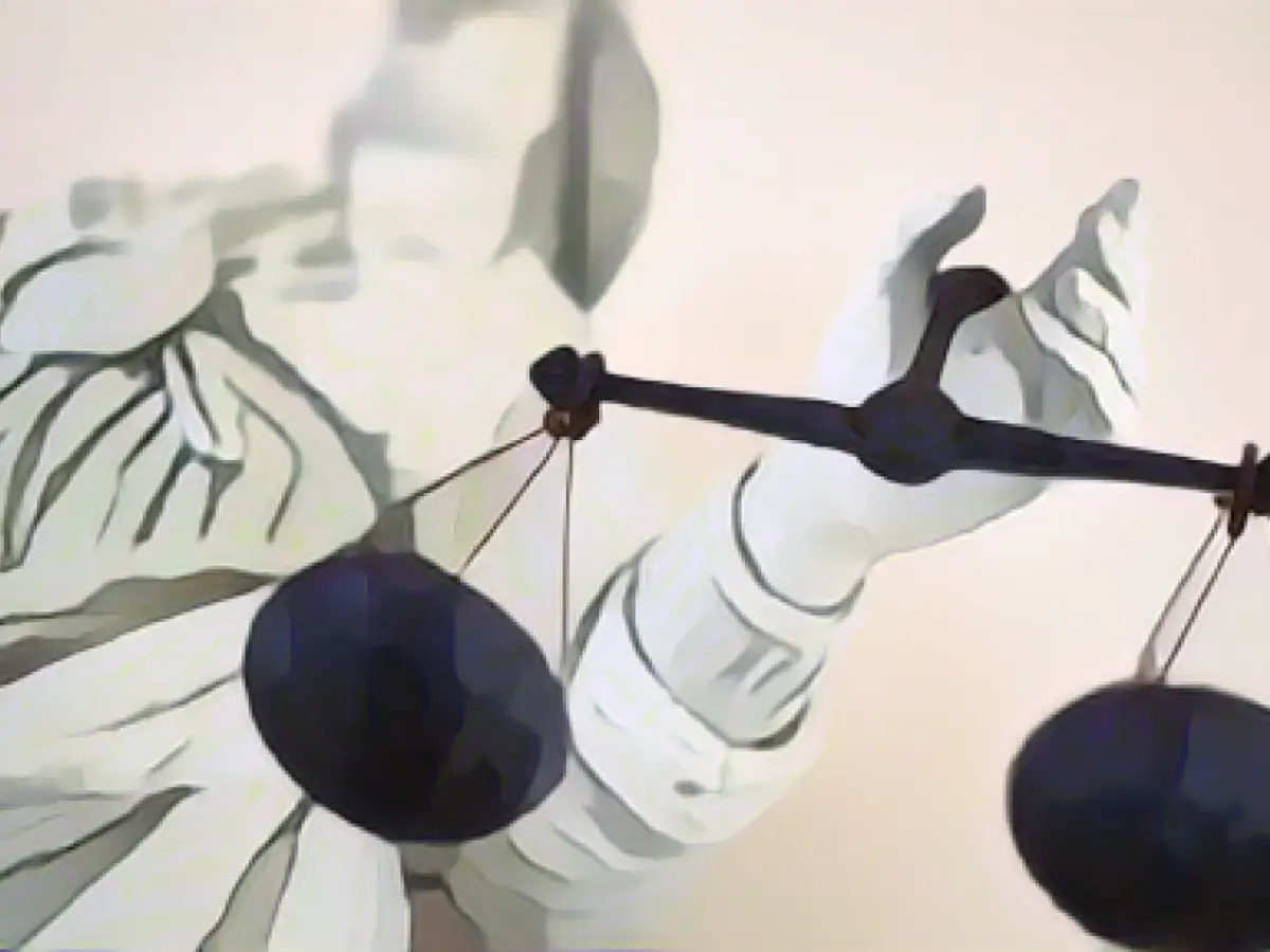 Bribes accepted: Suspended sentence for health insurance company employee