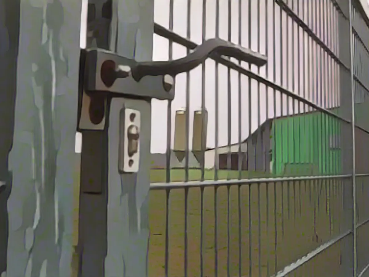 Bird flu case confirmed: 6700 animals affected