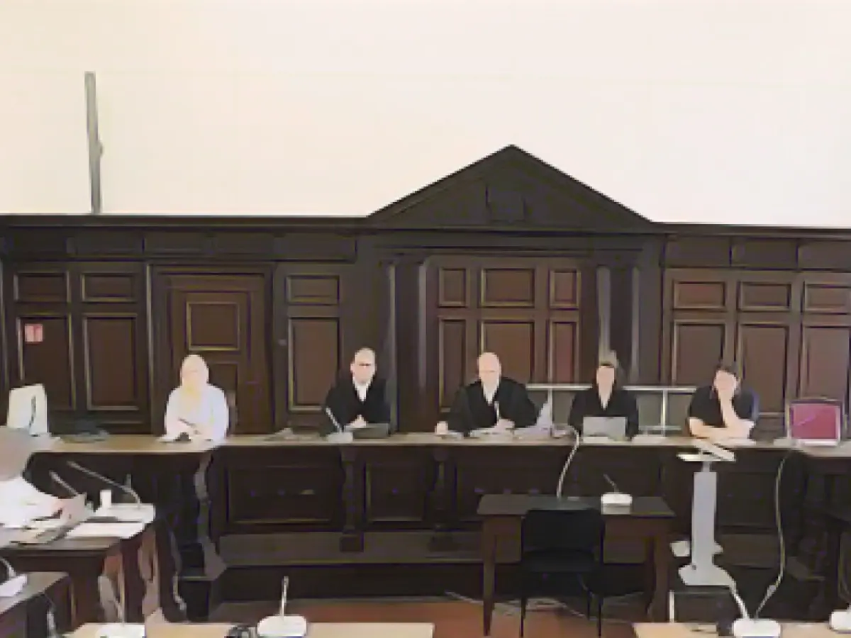 Man shot dead in shisha bar: Trial restarted