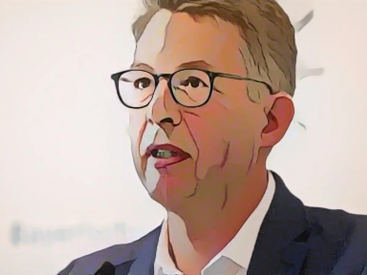 Blume calls for a legal basis for the return of looted art