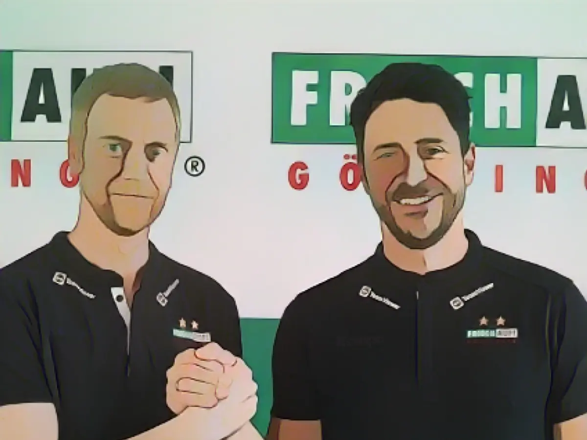 HE comes for world champion Baur