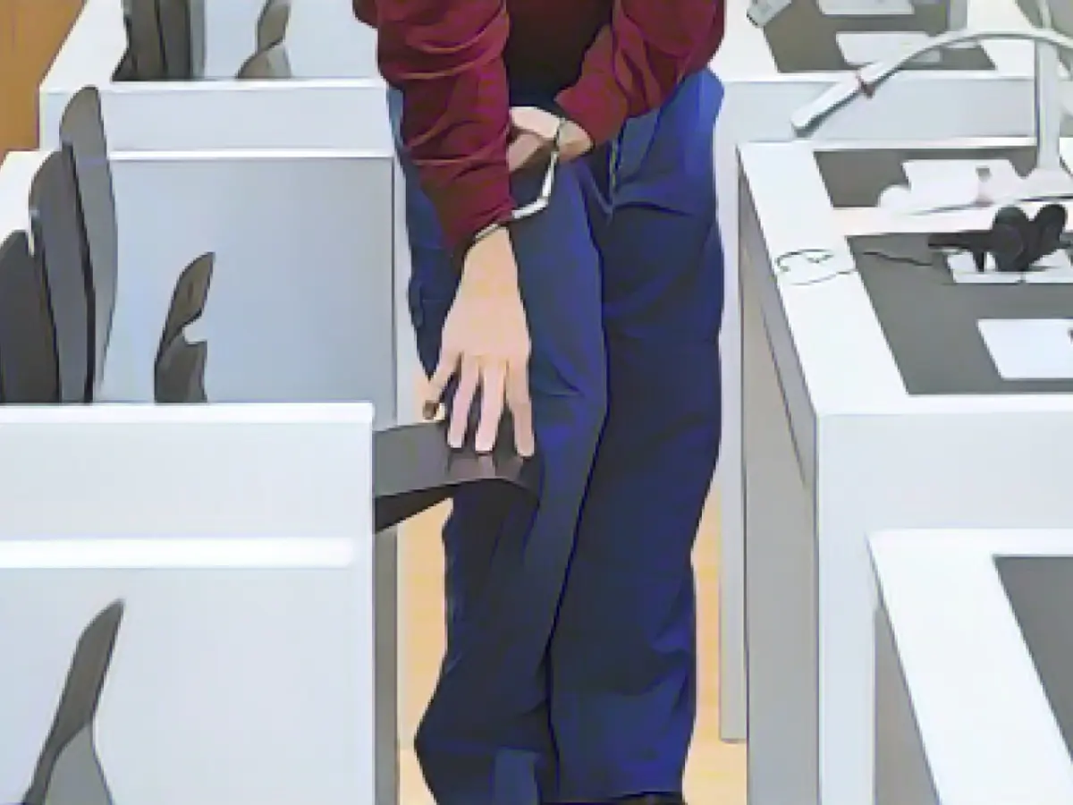 Grenade throw: "He knows he did the wrong thing"