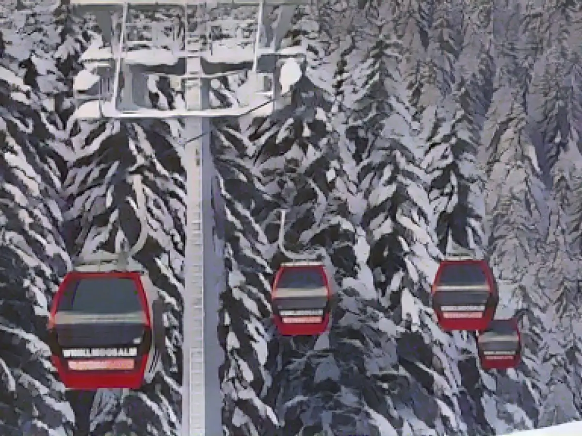 Fresh snow on the slopes and trails: start of the ski season