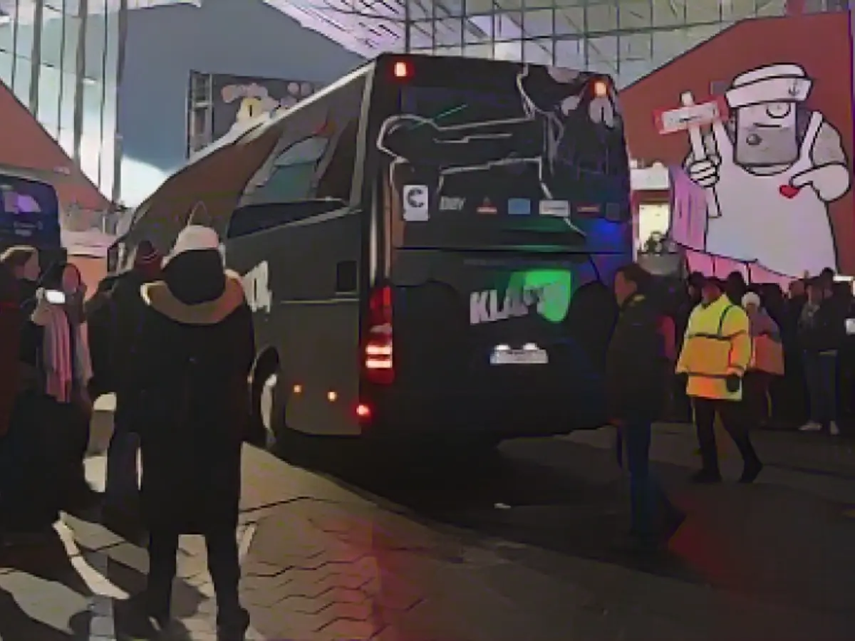 St. Pauli in the strike trap