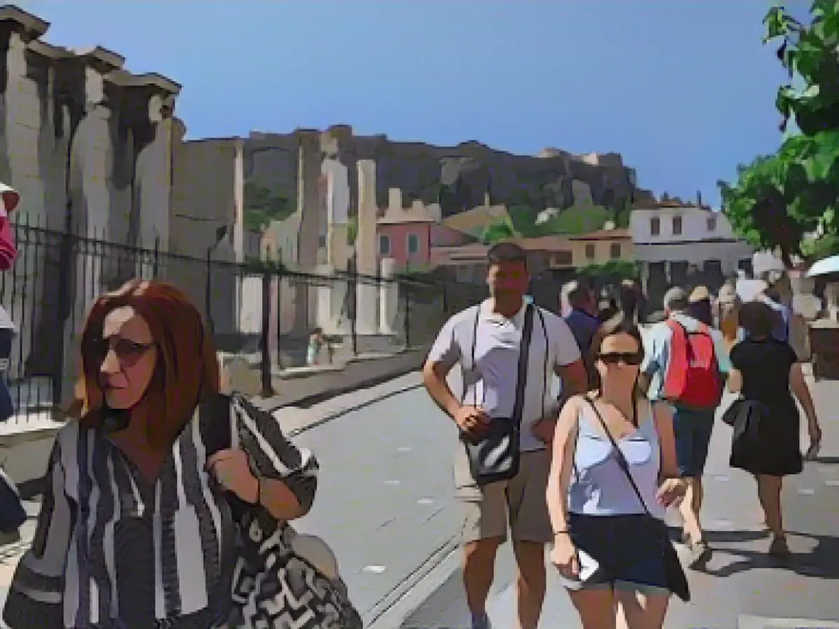 CDC suspends country-specific Covid-19 travel warnings