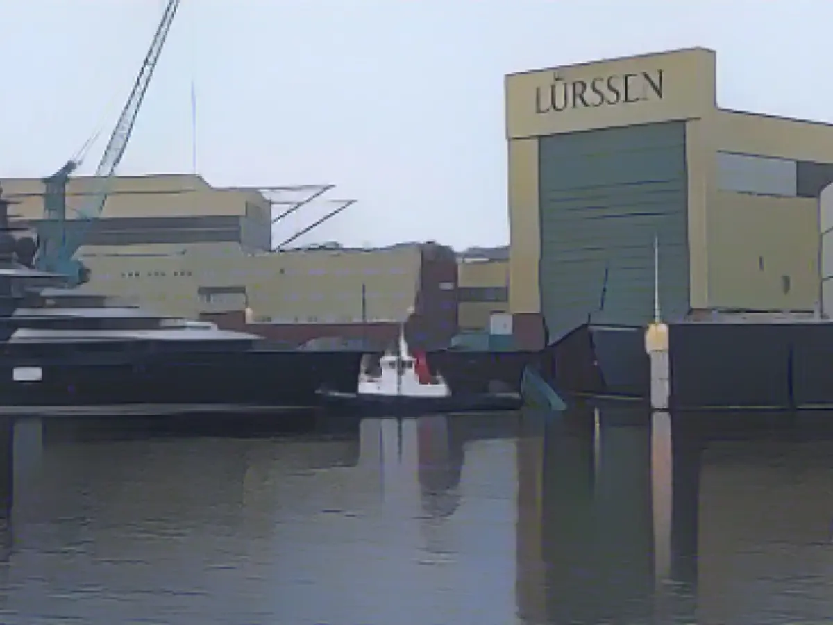 150-meter yacht rams gate - people in the water