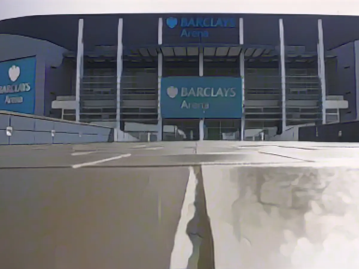 Towers basketball players take on Bayern in the Volkspark