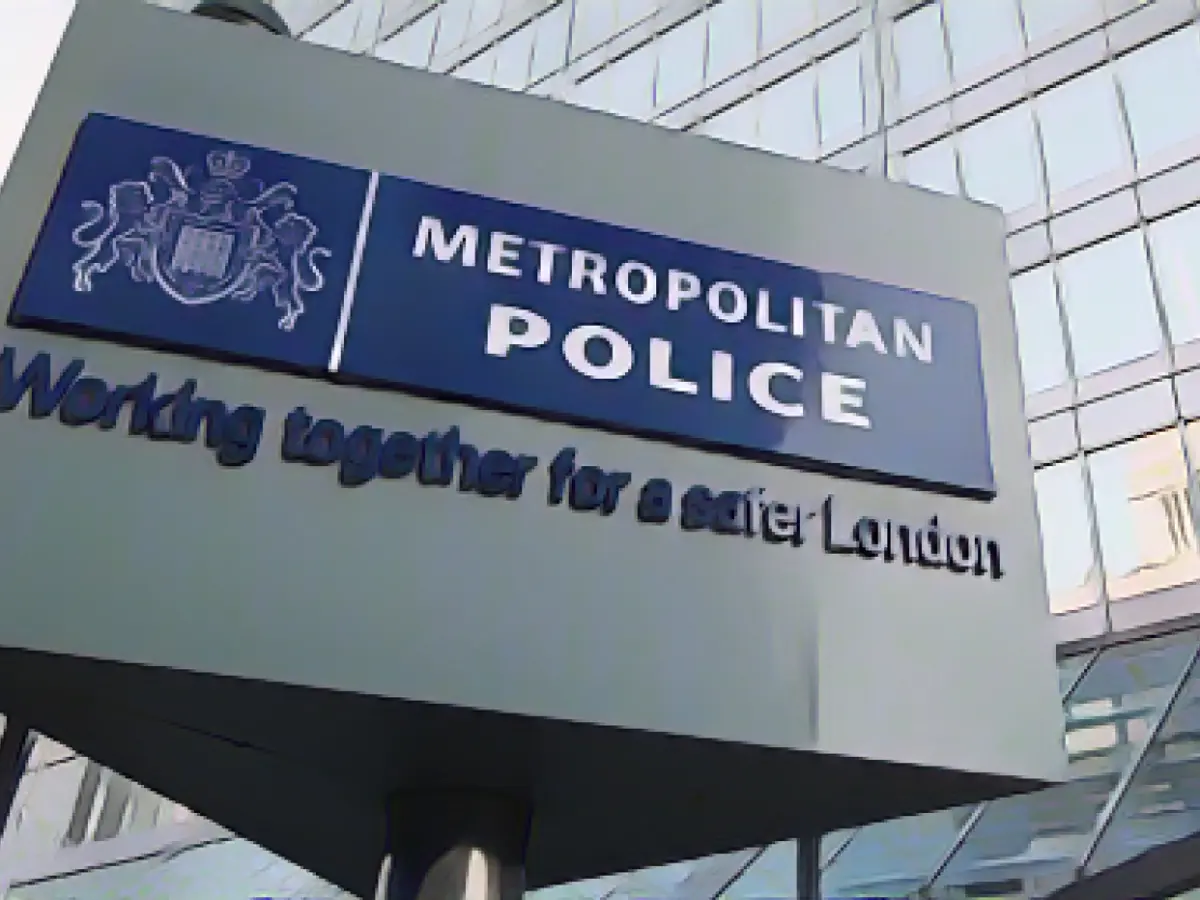 Deputy U.S. Marshal charged with disorderly conduct and drunkenness during flight, according to police