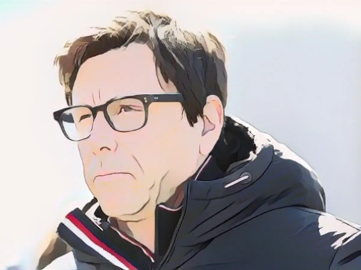 FIA hastily wipes away explosive accusations against Mercedes boss