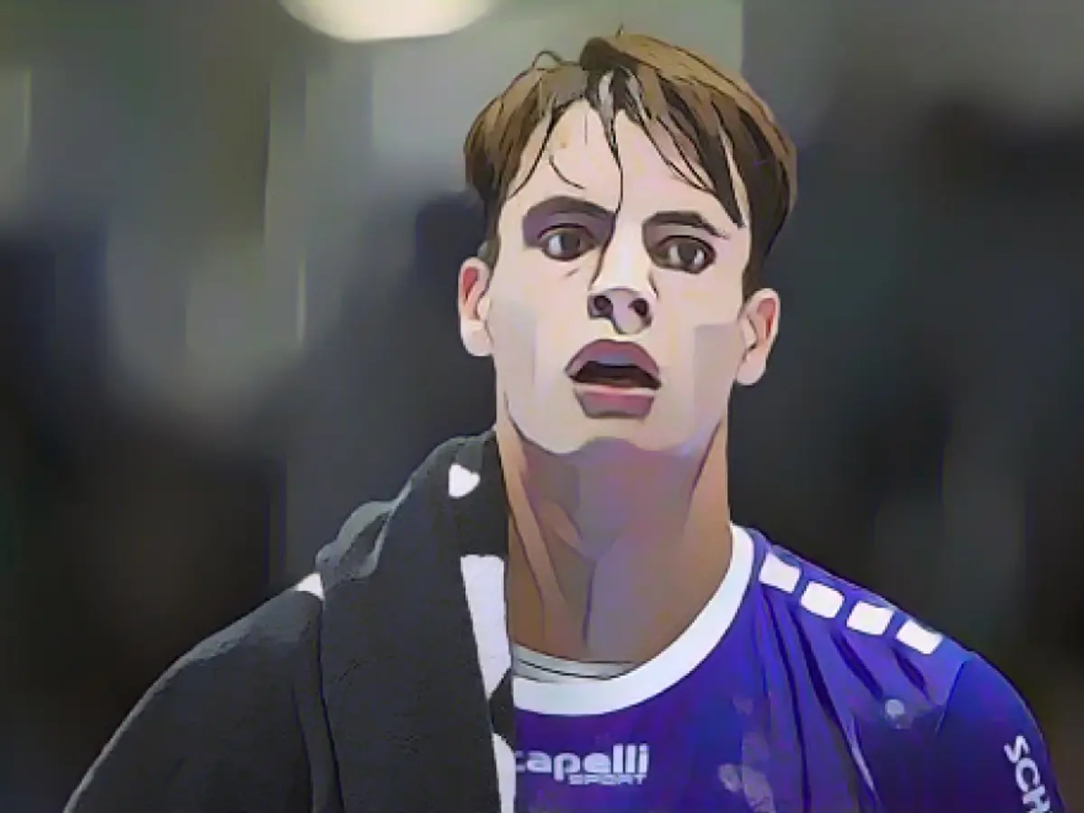 Time out as a charging station for national players