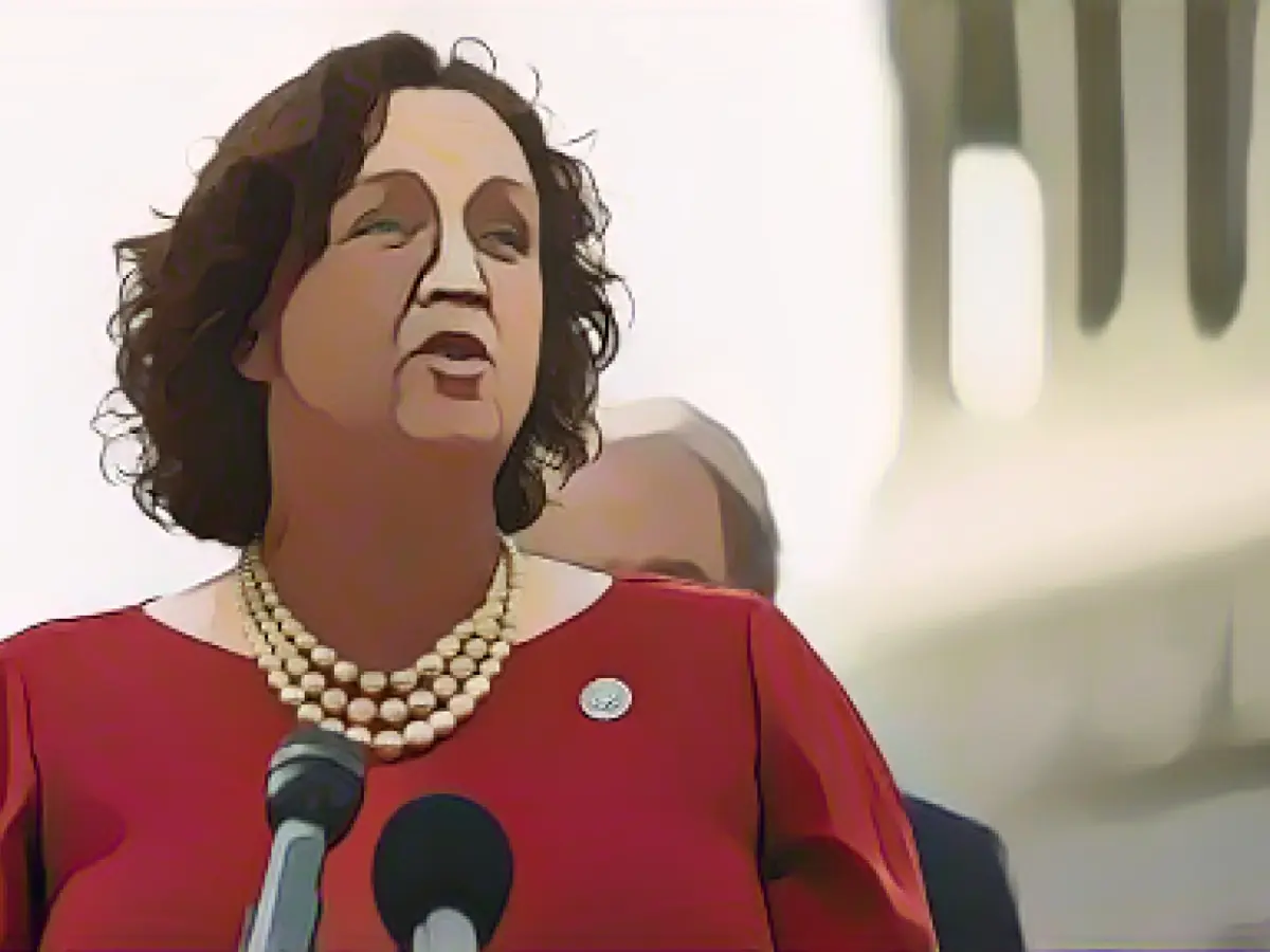 Opinion: Katie Porter’s example reveals an important fact about representation