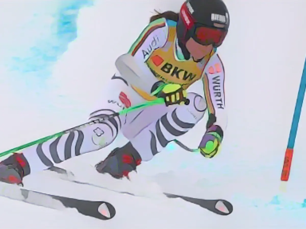 Super-G: Skier Weidle messes up speed start