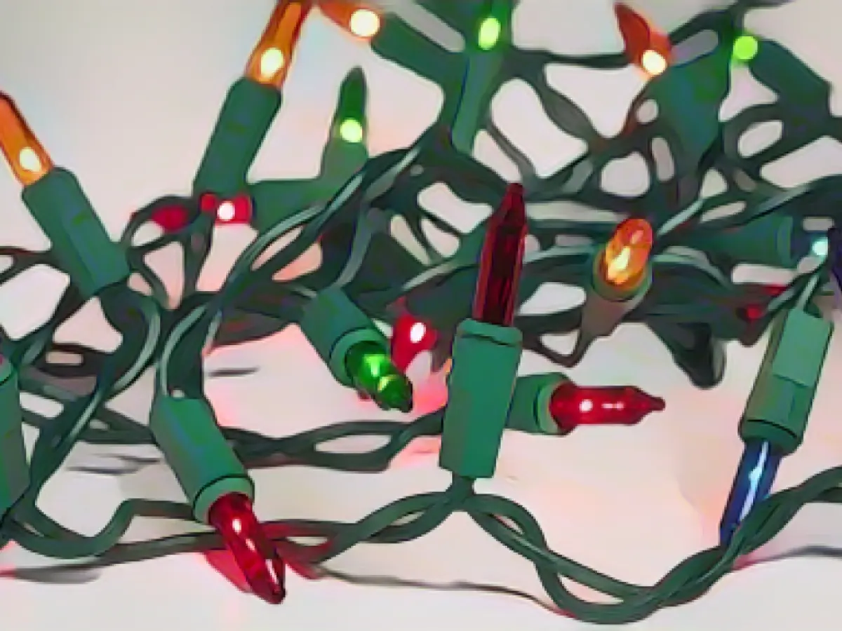 How to recycle, reuse or dispose of broken Christmas lights