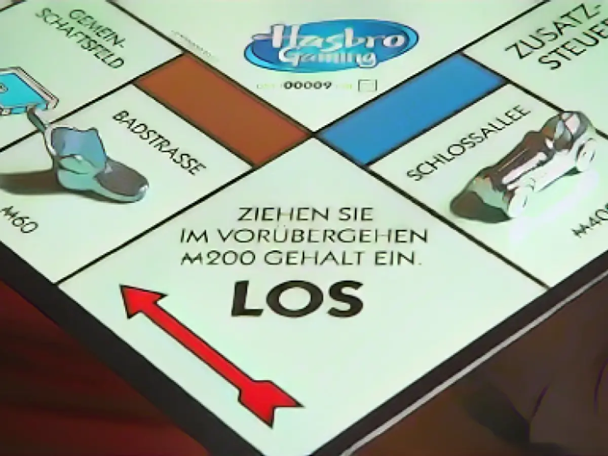 Monopoly manufacturer lays off 1000 employees