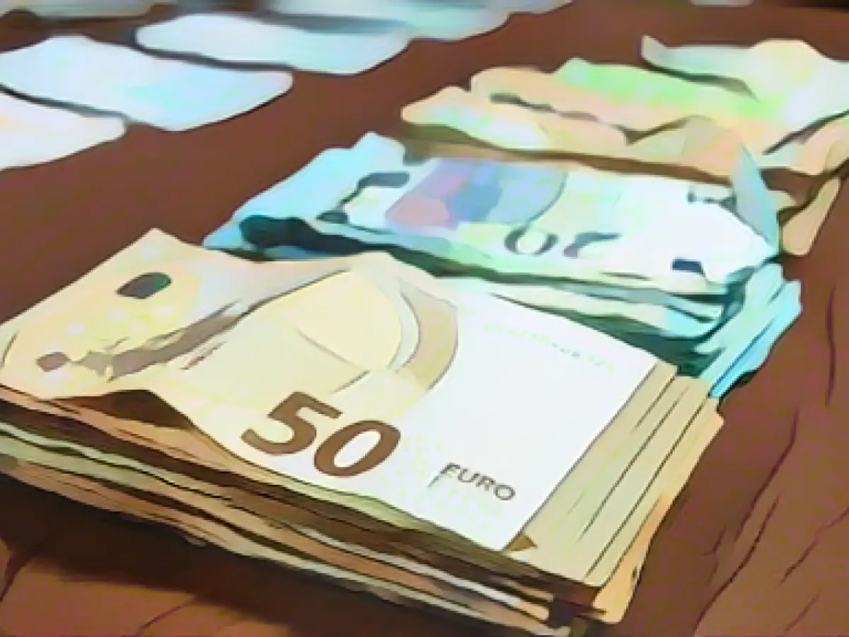 27 arrests in major international operation against grandchild fraud