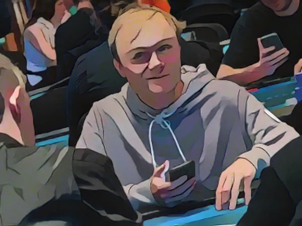 Poker hurricane storm also hits the Bahamas