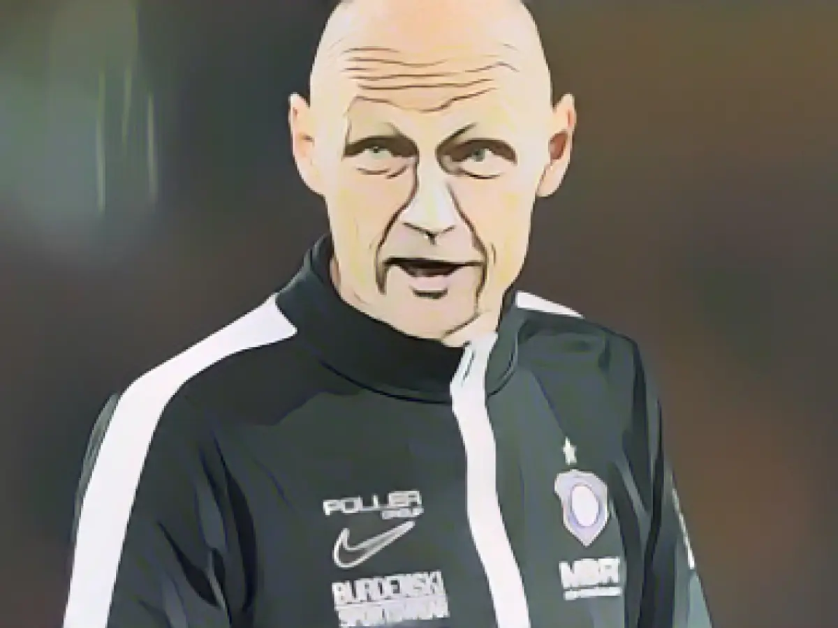 Aue forgoes trip to the south during winter break