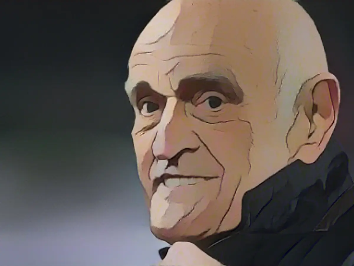 Hannover 96 parent club demands Kind response