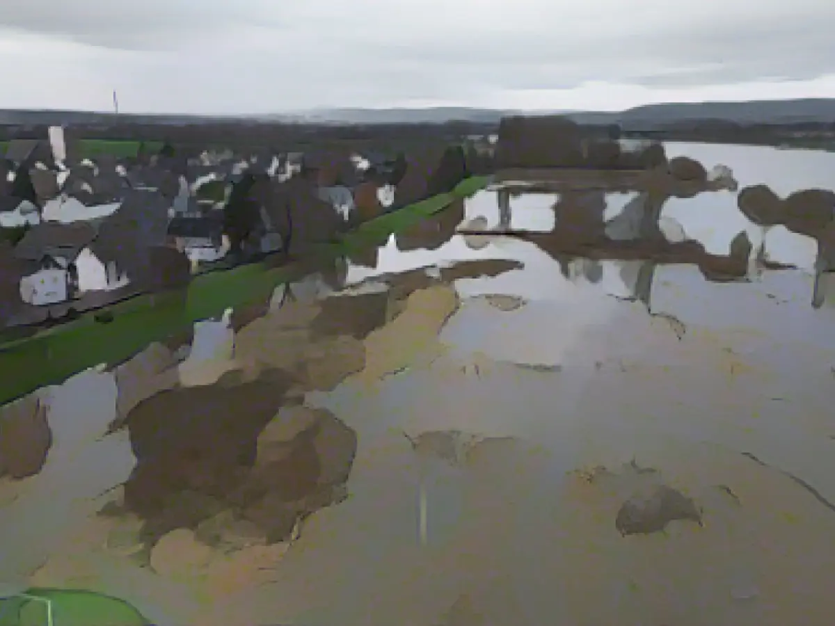 Floods: Rhine and Danube particularly affected