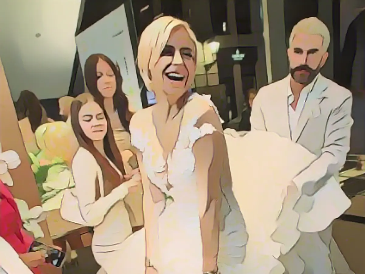 Verena's wedding dress for half price!