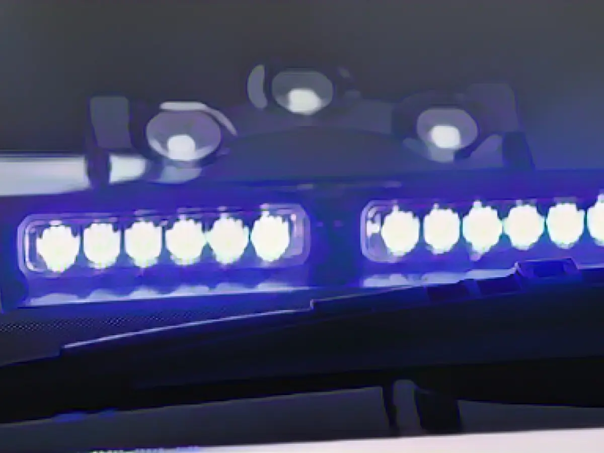 Police catch two courier drivers without a driver's license