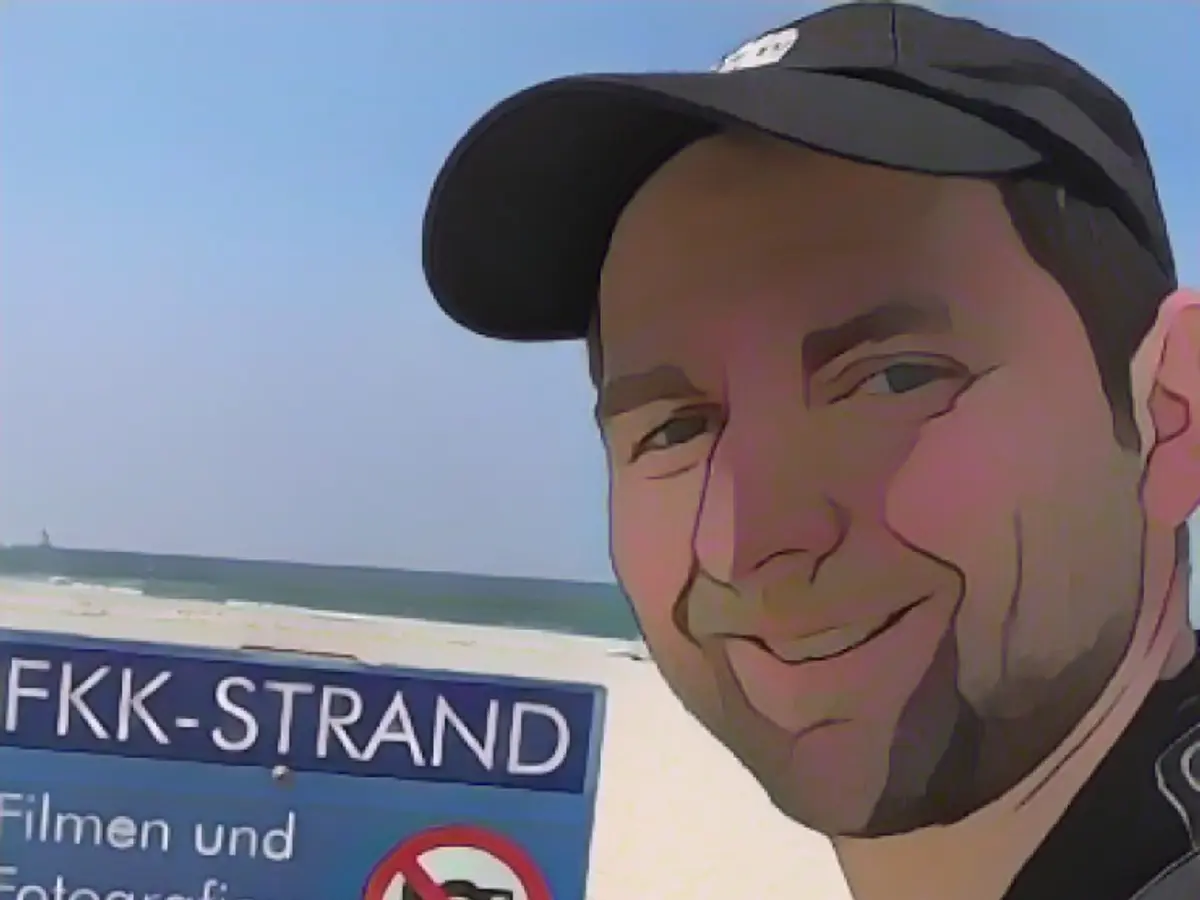 What makes Twitch streamer Adam Wolke tick