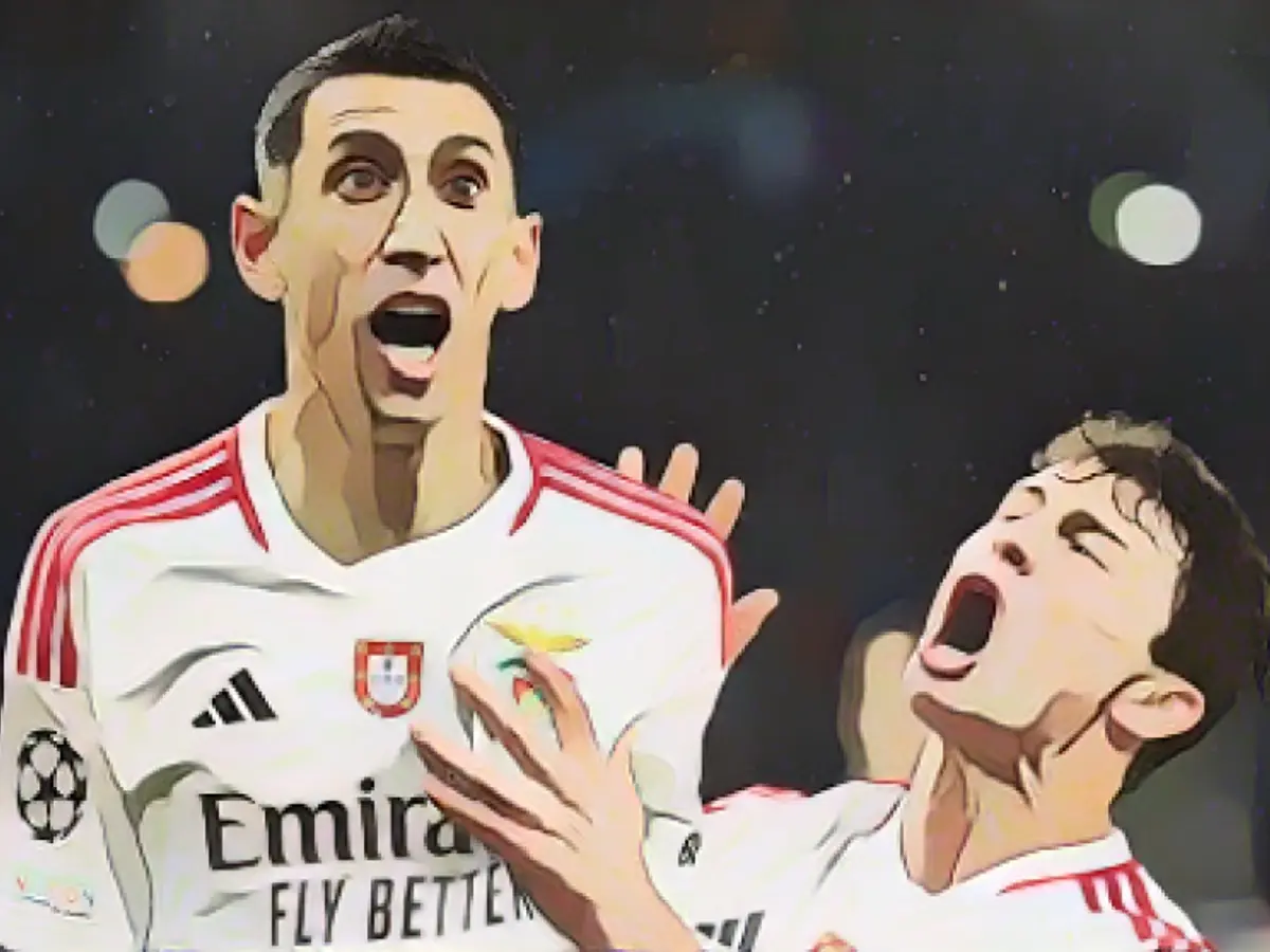 Crazy corner goal in the Champions League