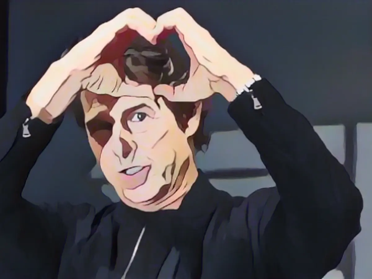 Tom Cruise reportedly hooks up with oligarch ex