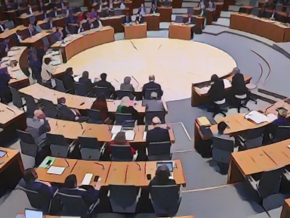 Wüst and minister receive inflation allowance and higher salary