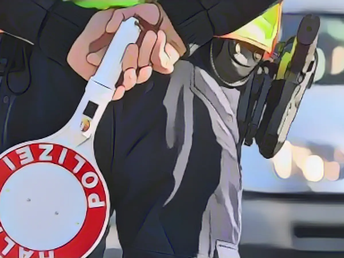 Police find 65,000 euros in cash during car check