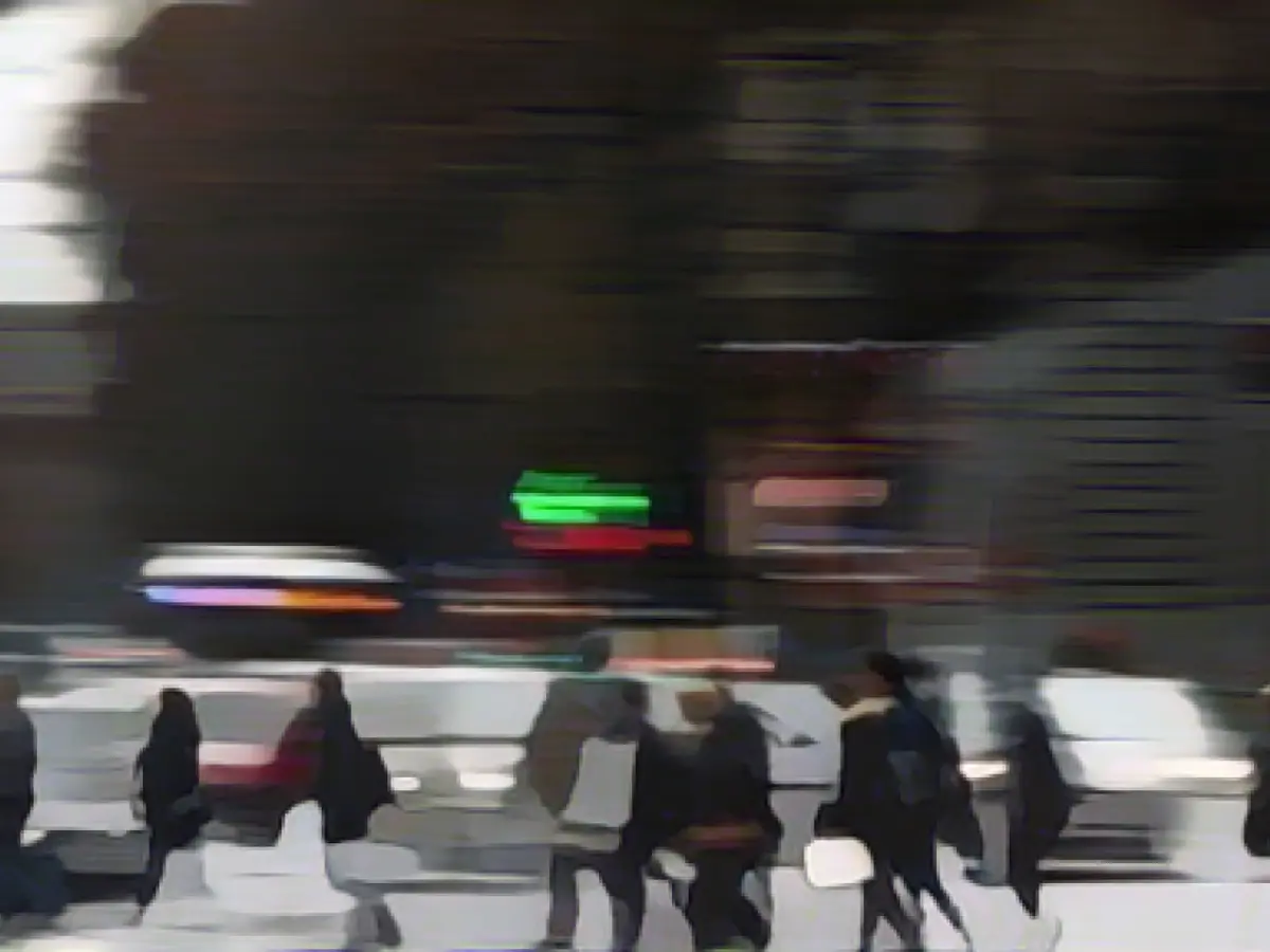 Women feel stressed more often than men