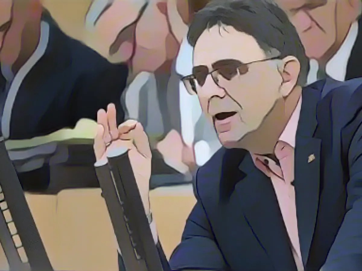 "Completely misguided": Opposition sharply attacks education policy